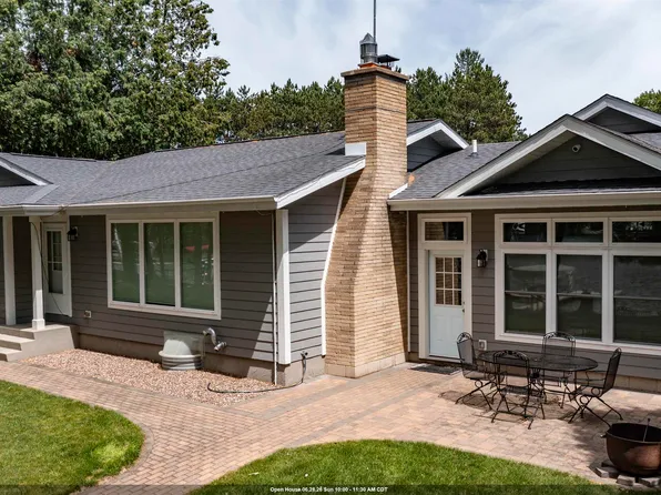 N2283 Country Ln, Waupaca, WI 54981