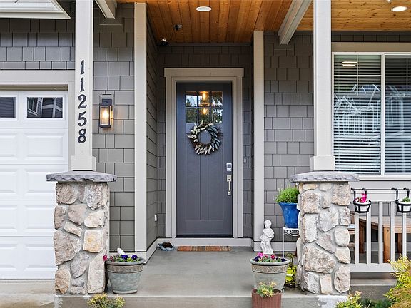 3rd image of 11258 Malcolm Drive NW