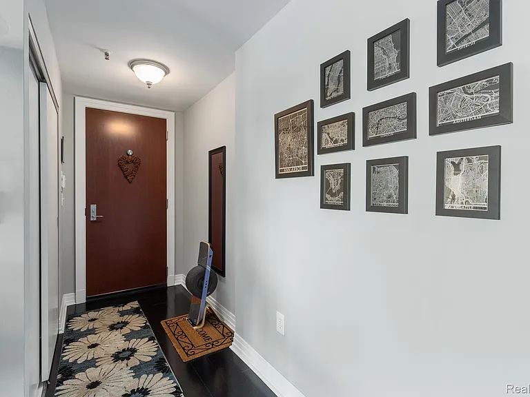 1001 W Jefferson Ave #15B — Photo 6