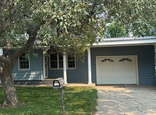 310 Joliet Ave SE, De Smet, SD 57231