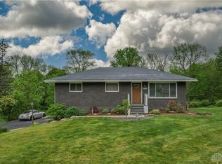 2918 Valleyview Dr, Fairborn, OH 45324