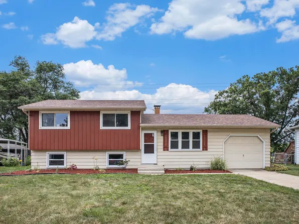 2632 Prescott Dr, Mishawaka, IN 46544