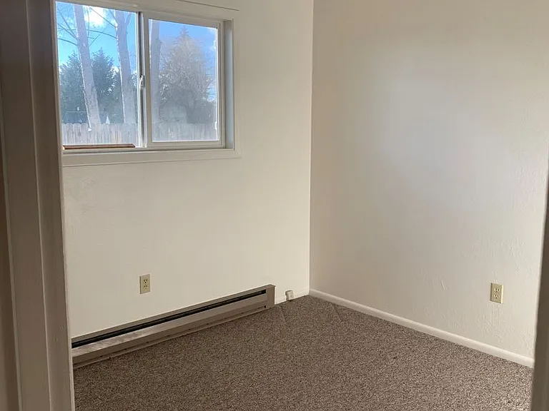 2490 Nile St — Photo 9