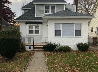 18535 Jordan Ave, Saint Albans, NY 11412