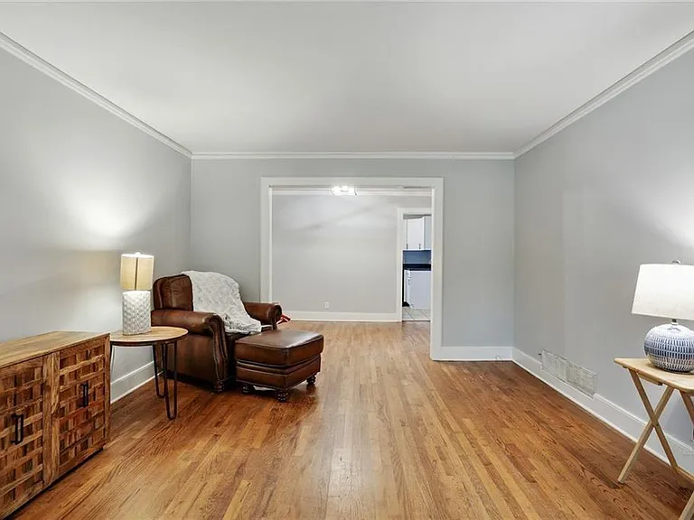 1466 E Rock Springs Rd NE — Photo 3