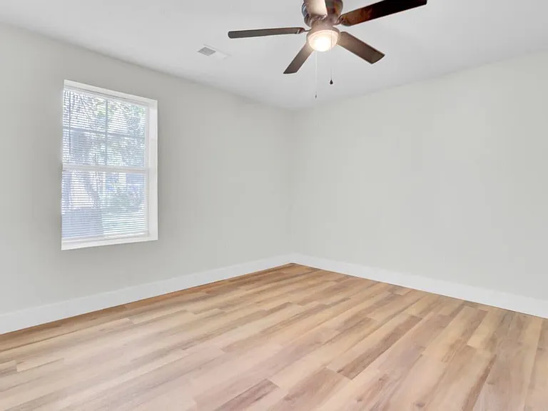 235 Mary Scott Dr — Photo 16