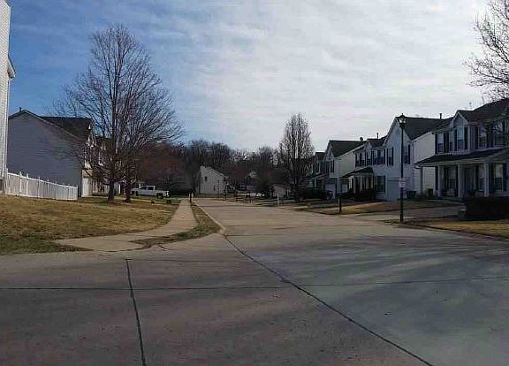 Exterior Neighborhood (street photo)