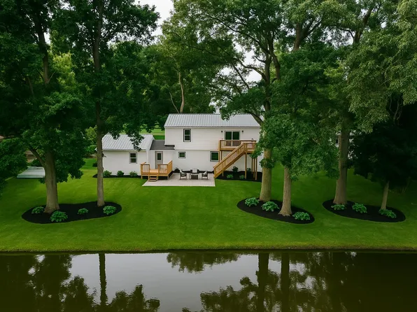 26370 S Shore Dr, Mendon, MI 49072