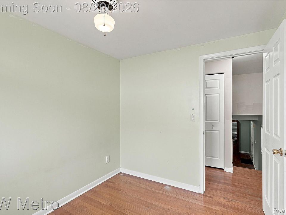 32438 Washington St, photo 16