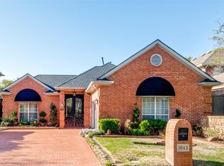 5843 Preston Fairways Dr, Dallas, TX 75252