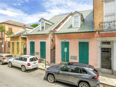 418 Burgundy St APT 8, New Orleans, LA, 70112