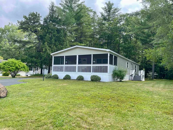 42 Temple Drive, Rochester, NH 03868