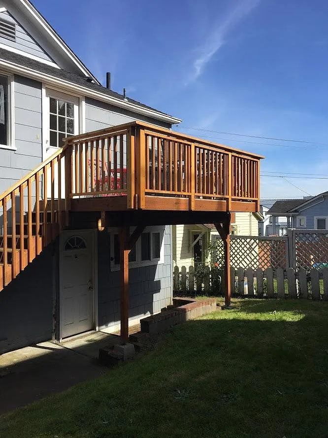 2 bed, 1090 sqft, $2,400 — Photo 2