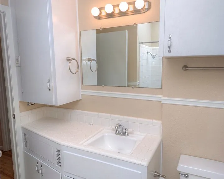 2614 Little John Ln — Photo 24