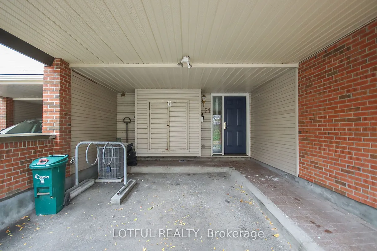 Building Photo - 110 Havelock St #51