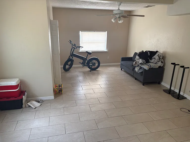616 Vincent Pl — Photo 8