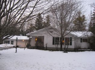 9271 E Grand Lake Rd, Presque Isle, MI 49777
