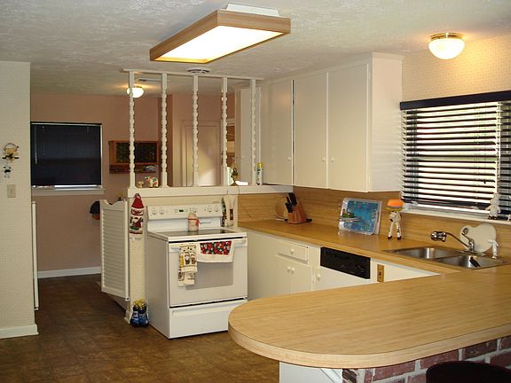 Open Kithen with Formica counter top