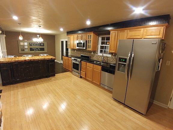 kitchen Dining room  25x12