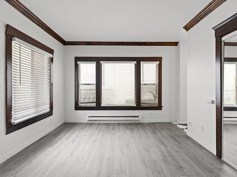 330 Cedar Avenue — Photo 17