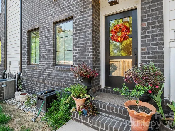 1713 Mimosa Ave, Charlotte, NC 28205