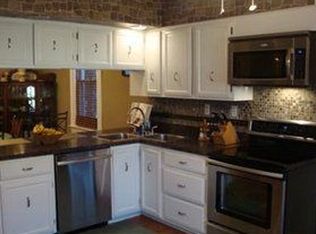 412 Charles St, Derry, PA 15627