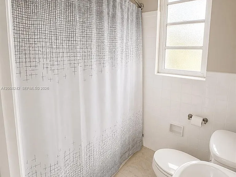 375 SW 19th Ave #2 — Photo 8