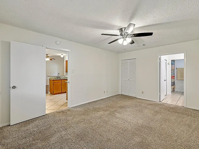 3707 Tarragona Ln — Photo 20
