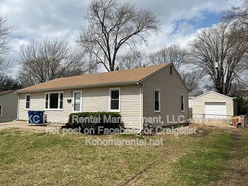 3 bed, 2.0 bath, 1288 sqft, $1,650 — Photo 2