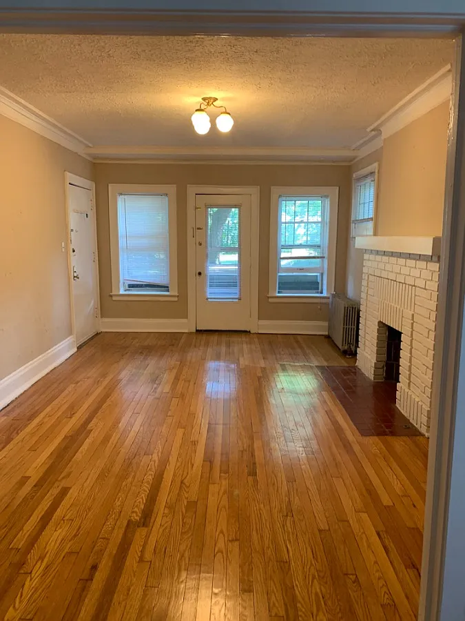 The Crestview — Photo 3