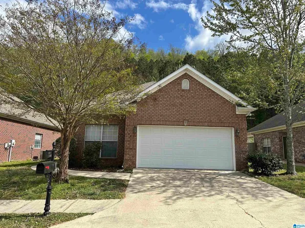 1103 Castlemaine Dr, Birmingham, AL 35226