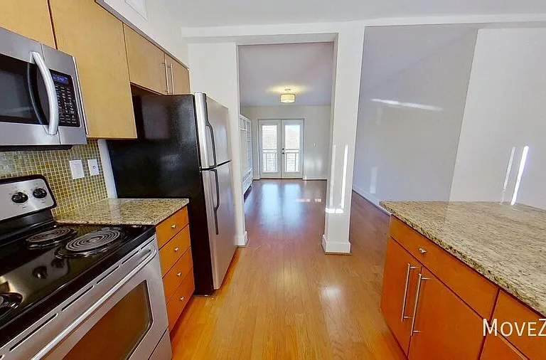 2425 Vail Ave #A19 — Photo 5