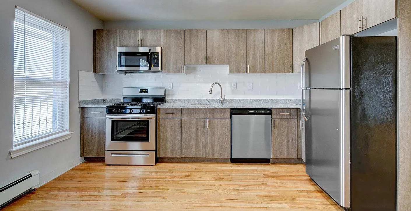 Franklin Manor — Photo 1