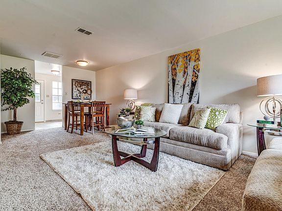 4th image of 1516 S Pierson St APT 100