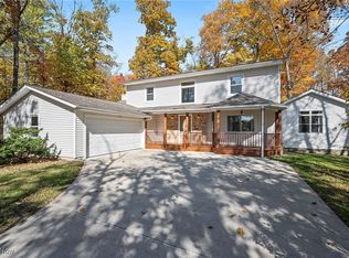 2069 Ledge Rd, Hinckley, OH 44233