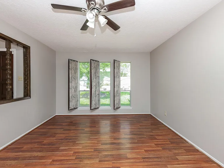11938 Paramount Ln — Photo 5