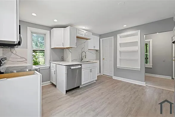 3 bed, 1416 sqft, $2,500 — Photo 3