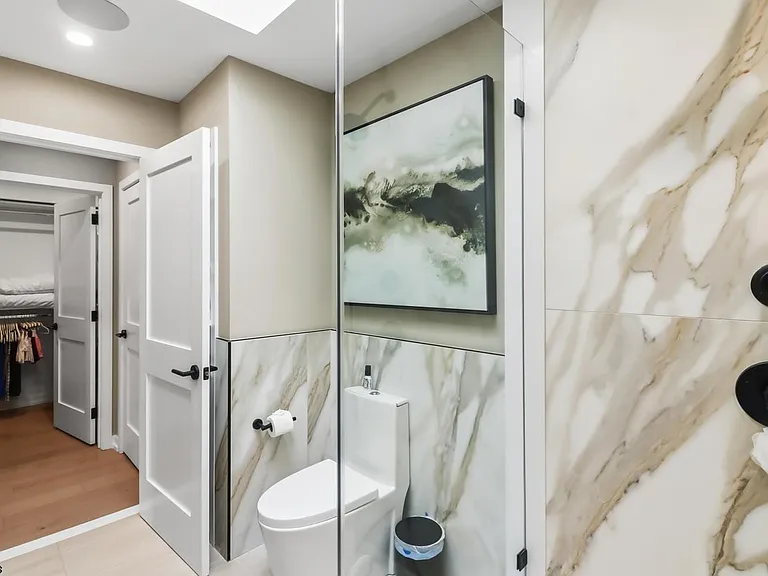 302 N Nassau Ave — Photo 47