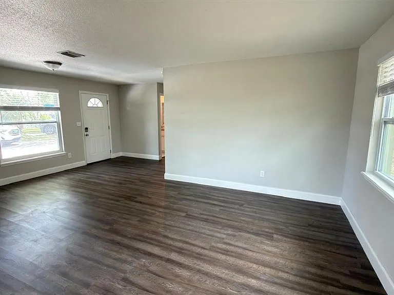 4226 Kelly Miller Ct — Photo 15