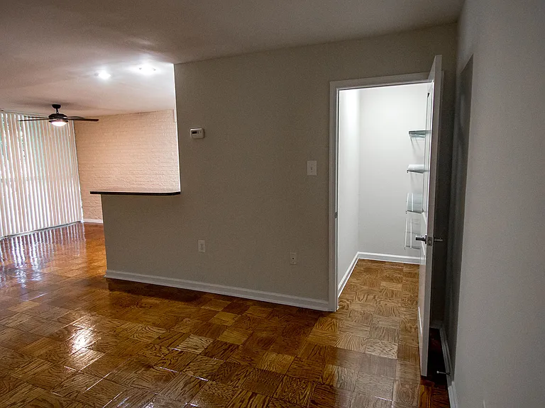 Heritage Park Apartments — Photo 75