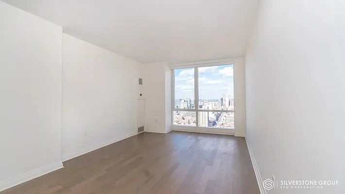 Rented by Silverstone Group USA Corp. | media 39