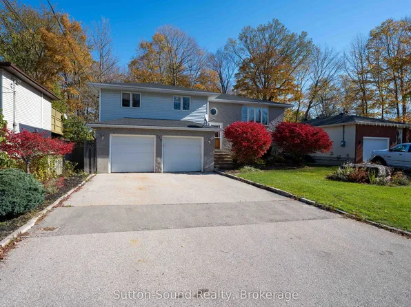 719 McNaughton St, South Bruce Peninsula, ON N0H 2T0