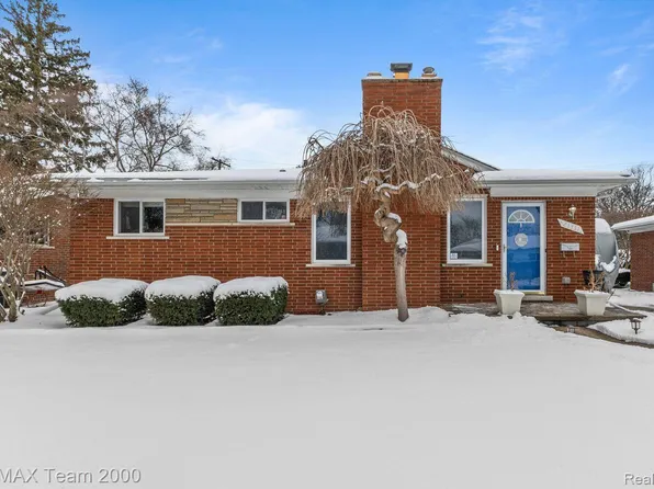 23331 Middlesex St, Saint Clair Shores, MI 48080