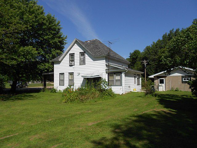 2nd image of N1876 Old River Rd