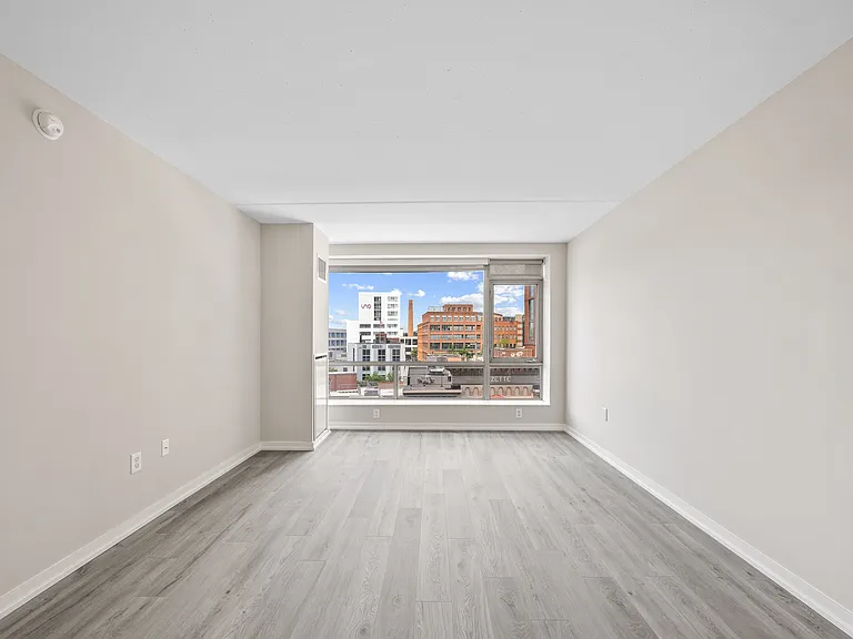 66 Main Street — Photo 108