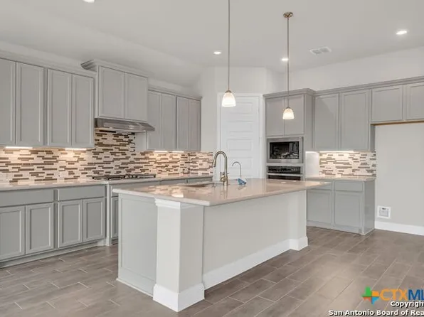 5303 Pinder Way, Schertz, TX 78108