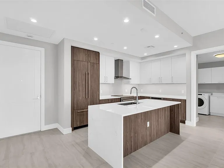 275 1st Ave S #2807 — Photo 7