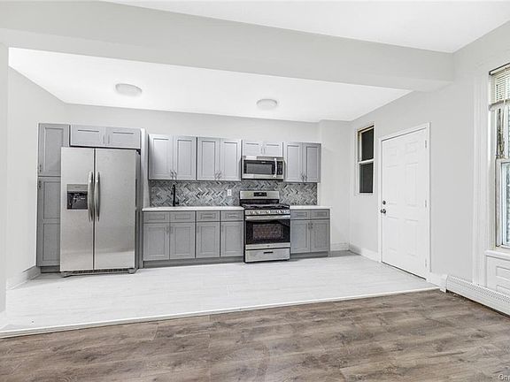 2nd image of 1317 Teller Ave