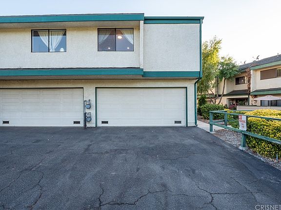 5th image of 23530 Newhall Ave APT 1