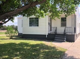 1757 N Lincoln St, Russell, KS 67665